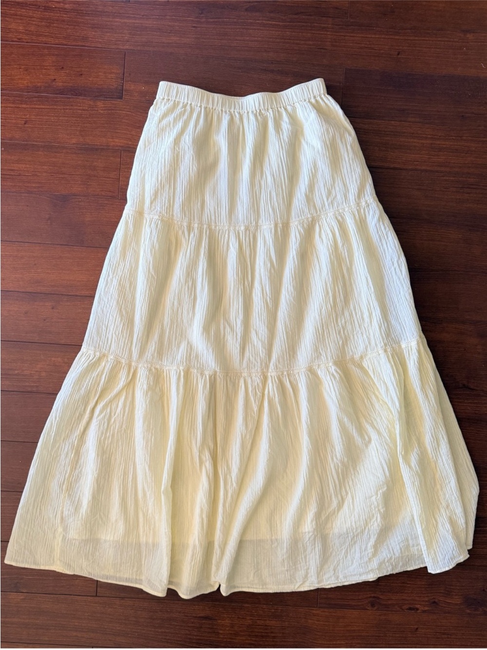 Uniqlo Cream Tiered Maxi Skirt